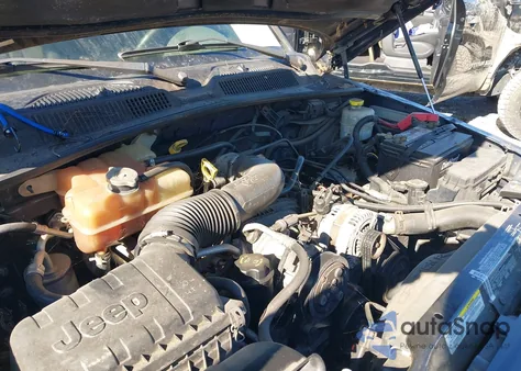 2005 Jeep Liberty Renegade z USA, uszkodzony, nr VIN 1J4GL38K75W720794